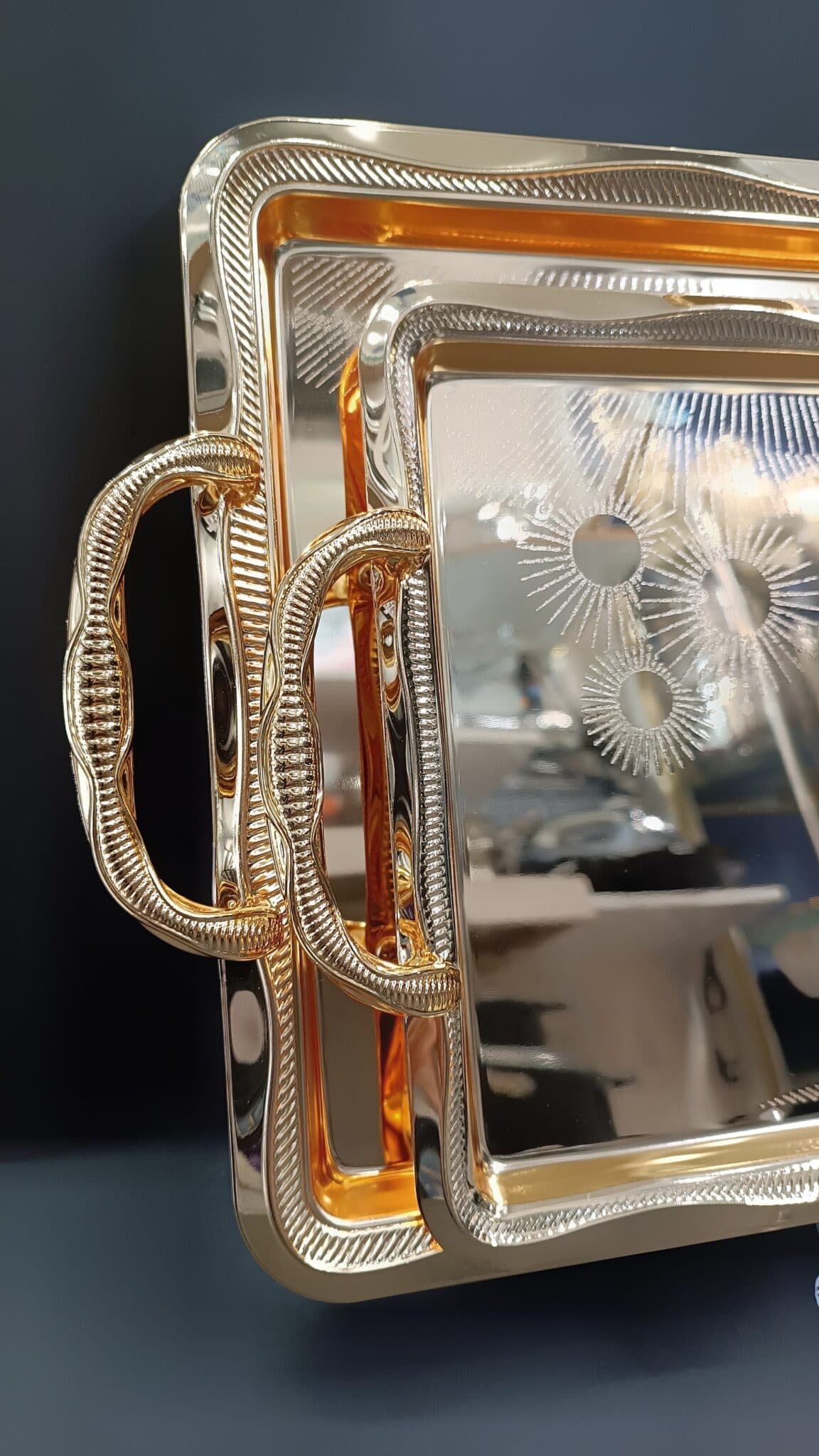 سینی استیل جفتی طلایی طرح رز thumbnail 1