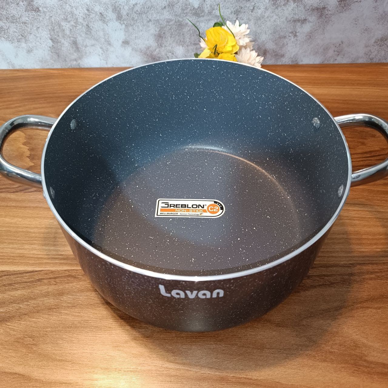 قابلمه گرانیتی سایز 26 لاوان مدل تیتان طوسی thumbnail 1